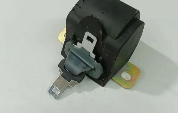 Renault Scenic I Rear seatbelt 