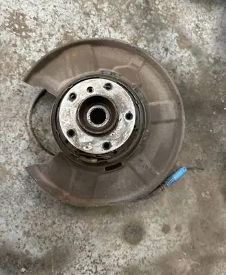 BMW X1 E84 Rear wheel hub 6788049