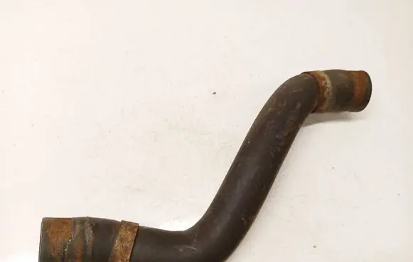 Nissan X-Trail T30 Engine coolant pipe/hose 