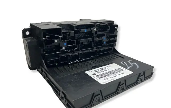 Mercedes-Benz C W203 Fuse module 2035454101 5DK00848544