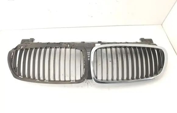 BMW 7 E65 E66 Front bumper upper radiator grill 7145738 51137145738 10627110