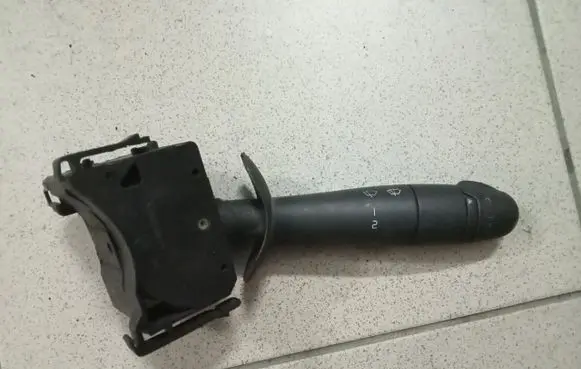 Renault Trafic I Wiper control stalk 8200117208