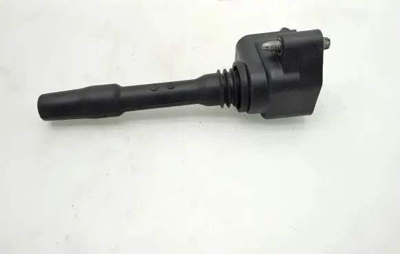 BMW 3 F30 F35 F31 High voltage ignition coil 8647463 77460003 618150711