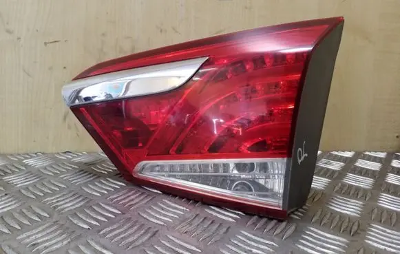 Hyundai i40 Tailgate rear/tail lights 924043Z001 924043Z0