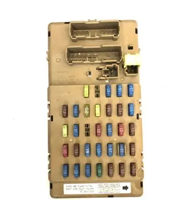 Subaru Legacy Fuse module LB101002B