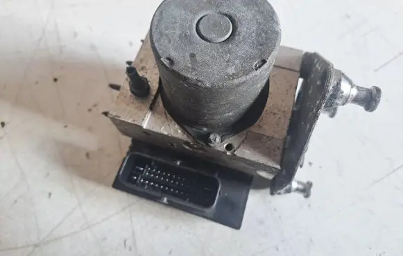 Volkswagen Crafter ABS Pump 0265251369 A0074313812