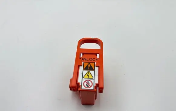 Lexus CT 200H Battery relay fuse