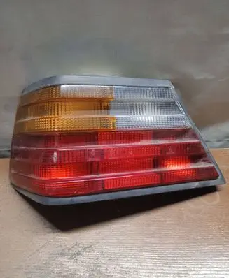 Mercedes-Benz E W124 Rear/tail lights 0153373R3