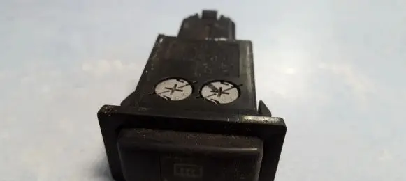 Windscreen/window heater switch