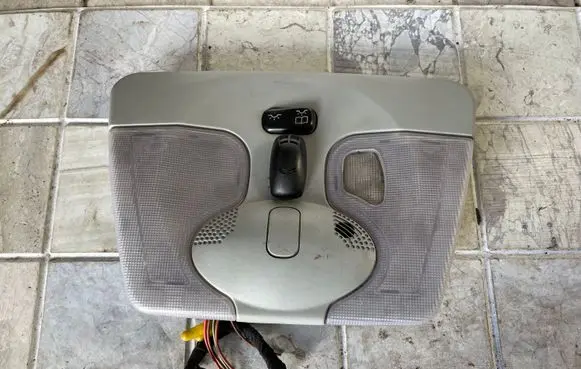 Mercedes-Benz Vaneo W414 Front seat light