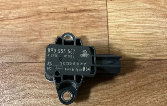 Audi A4 S4 B7 8E 8H Airbag deployment crash/impact sensor 8P0955557 050805 011248