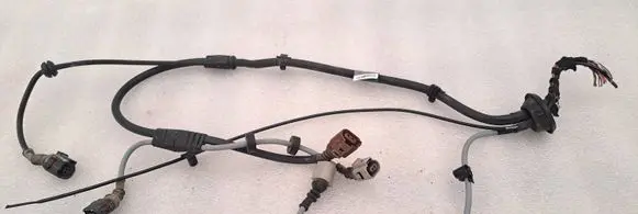 Audi A7 S7 4G Rear ABS sensor wiring 4G0972253B 12062015 TAB004997AA