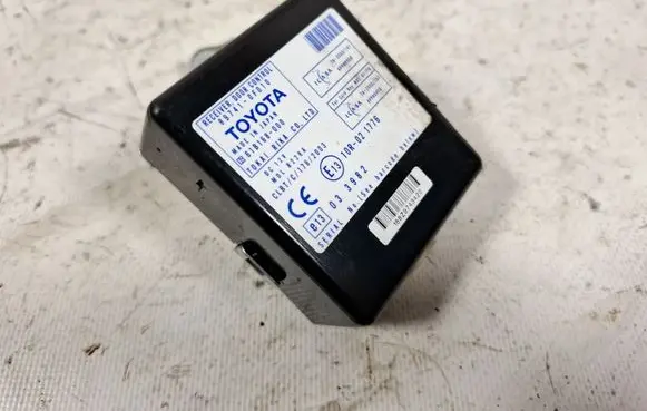 Toyota Corolla Verso AR10 Door control unit/module 897410F010 61B168000 10R021776