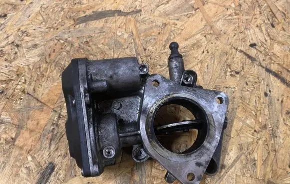 Opel Insignia A Throttle valve 50569200