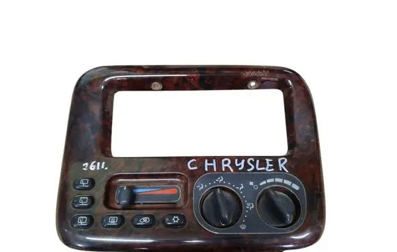 Chrysler Voyager Climate control unit P4677356