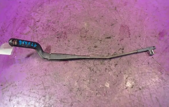 Ford Focus C-MAX Front wiper blade arm