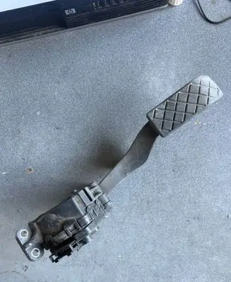 Volkswagen Transporter - Caravelle T5 Accelerator throttle pedal 6PV00849503 7H1721503