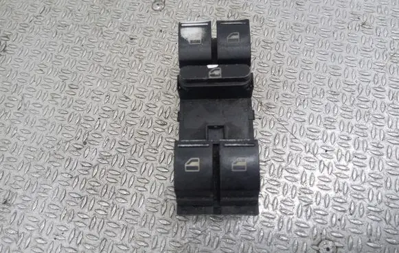 Volkswagen Touareg I Electric window control switch 7L6959857A
