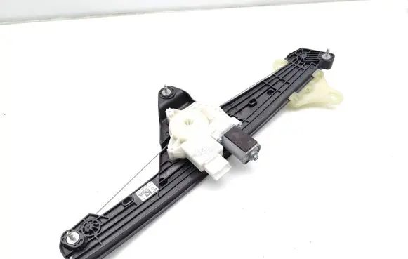 Renault Clio V Front door window regulator with motor 807201776R