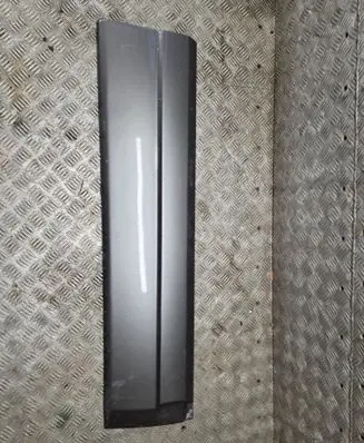 KIA Sorento Front door trim (molding) 877413E001