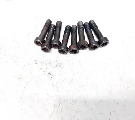 Toyota Corolla Verso AR10 Nuts/bolts 