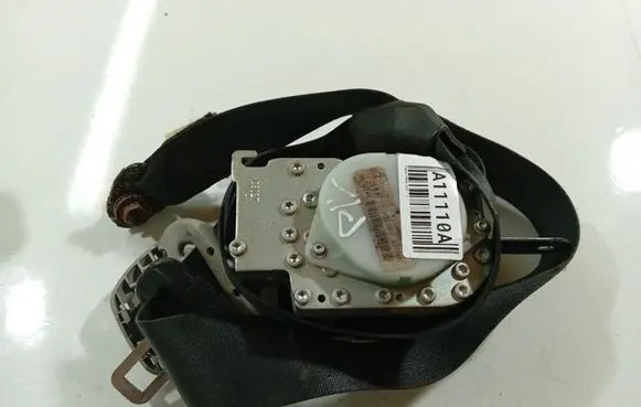 Toyota Yaris Front seatbelt 732200D052 73220-0D052