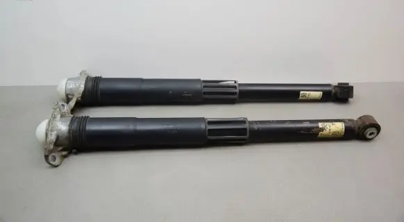 Seat Leon (5F) Rear shock absorber/damper 5Q0512013ES 5Q0513049DD