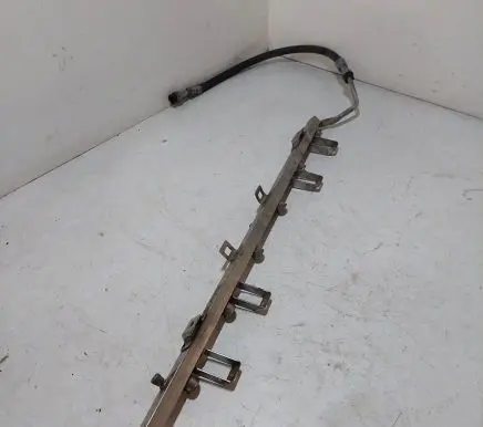 BMW 3 E46 Fuel main line pipe 143894902