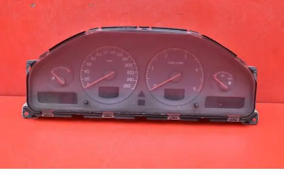 Speedometer (instrument cluster)