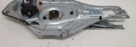 Hyundai Tucson JM Rear door window regulator with motor 824802E010