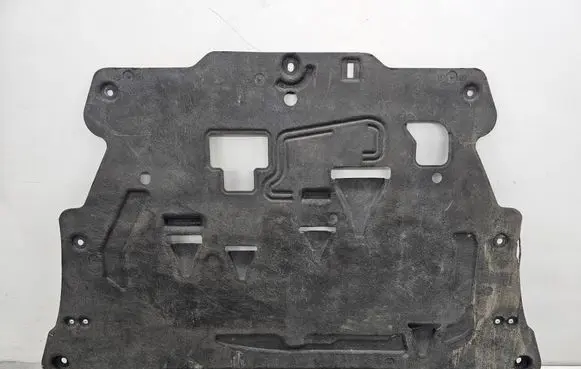 Volvo XC60 Engine splash shield/under tray 32226491