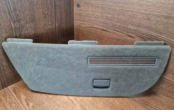 Audi A3 S3 8L Trunk/boot side trim panel 8L0863989B