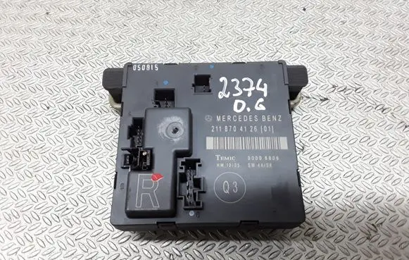 Mercedes-Benz E W211 Door control unit/module 2118704126