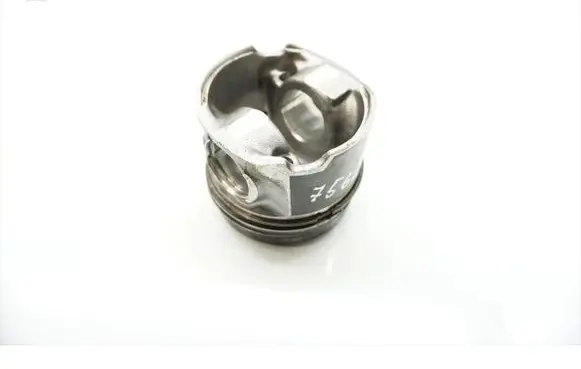 Volkswagen Touareg II Piston 