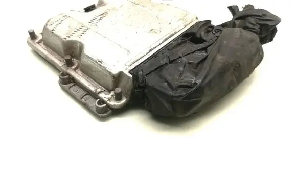Citroen Xsara Picasso Engine control unit/module 9647693180 0281011084