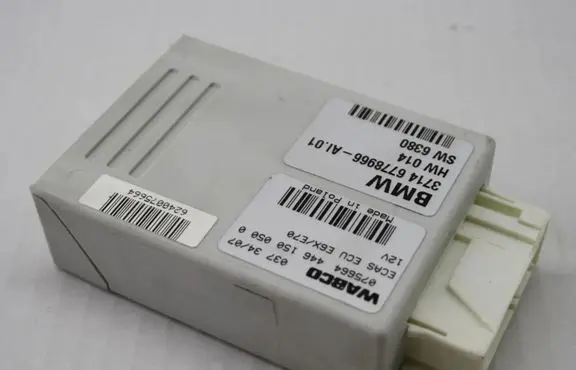 BMW X5 F15 Air suspension control unit module (rear) 6778966