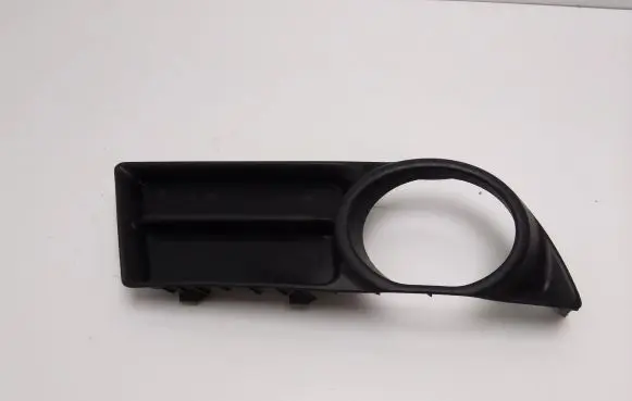 Toyota Corolla Verso E121 Front grill 5212702120