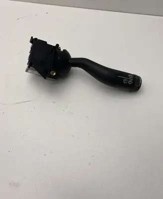 Volkswagen Touareg I Wiper control stalk 7L6953503