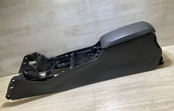 BMW 1 F70 Armrest 5A6D692