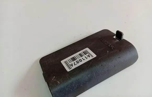 Mazda 323 Fuse box cover BC1D68381