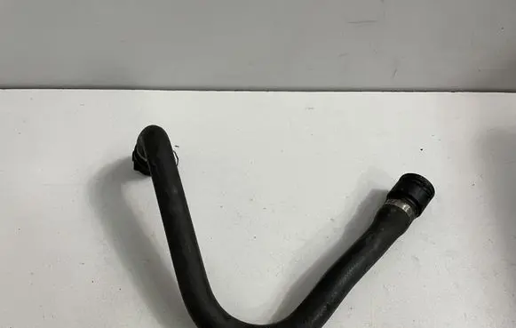 BMW 5 E60 E61 Engine coolant pipe/hose 6917697