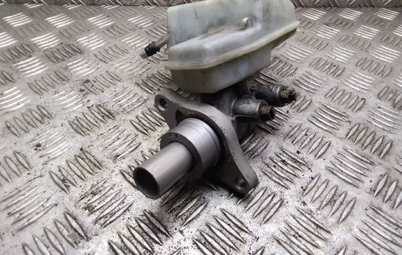 Opel Zafira B Master brake cylinder 32067277