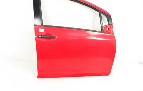 Toyota Yaris Front door 