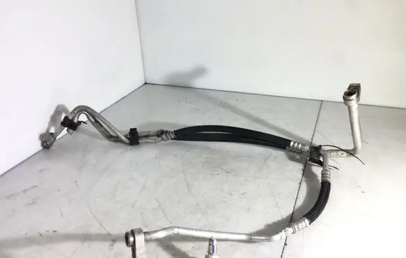 Air conditioning (A/C) pipe/hose