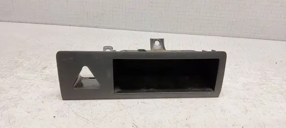 Volkswagen Transporter - Caravelle T5 Side speaker trim/cover 7H087925
