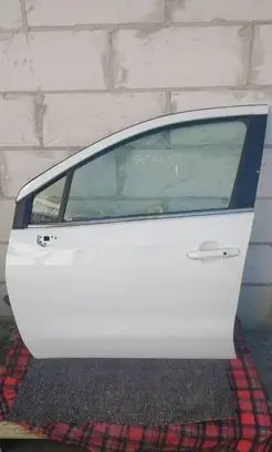 Suzuki SX4 S-Cross Front door