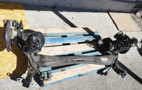 Citroen C5 Aircross Rear axle beam 