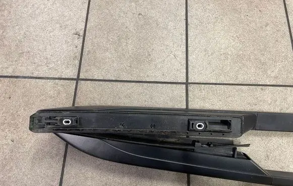 Citroen C5 Roof bar rail 9681135377