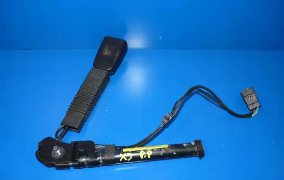 Jaguar XJ X351 Front seatbelt buckle