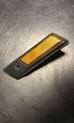 BMW 5 E34 Front fender indicator light 1378011